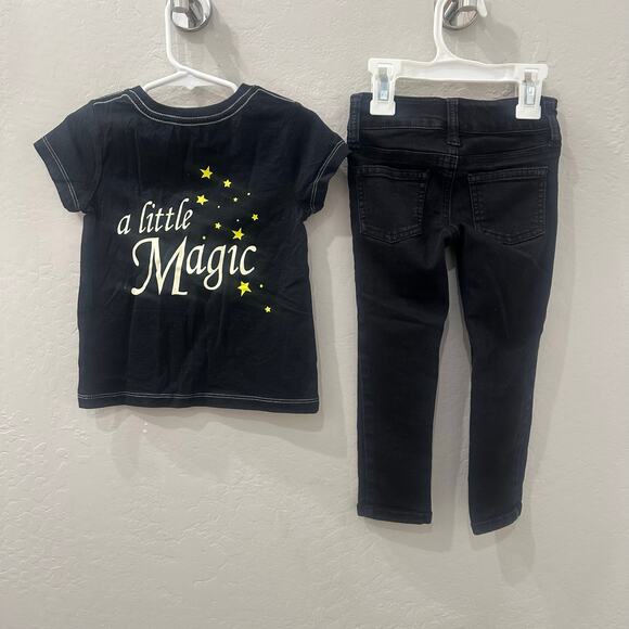 Peek Halloween Glow-in-the-Dark Witch Magic Shirt & Black Jeans Outfit - Picture 6 of 10